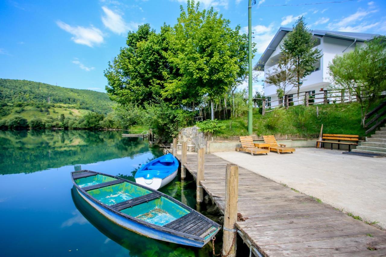 Apartments River Una 4 Bihac Exterior photo